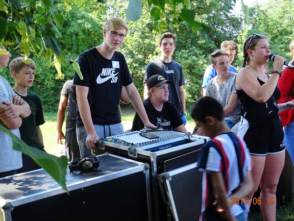 DJ beim Abi-Scherz.