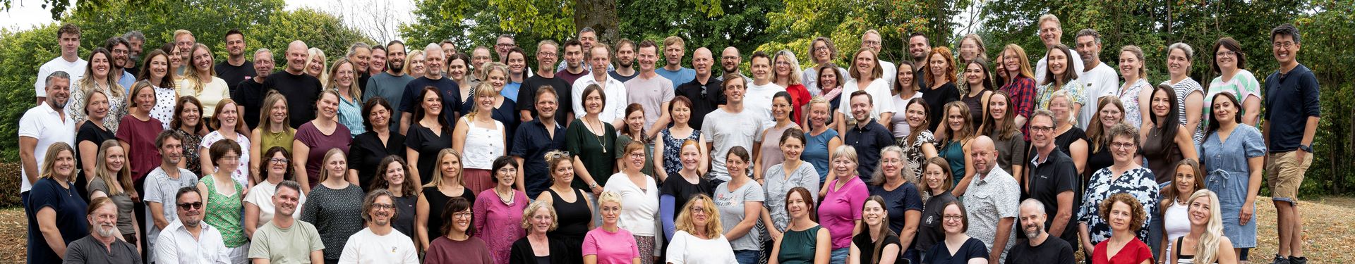 Alle Kolleg*innen der IGS Osnabrück am Tag nach den Sommerferien